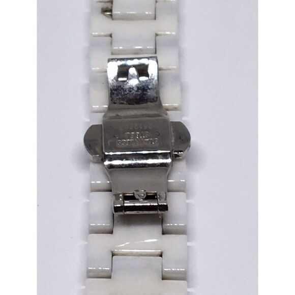 Michael Kors Ceramic Watch Bracelet Case Links Parts Band 18mm White A628 - Picture 7 of 9
